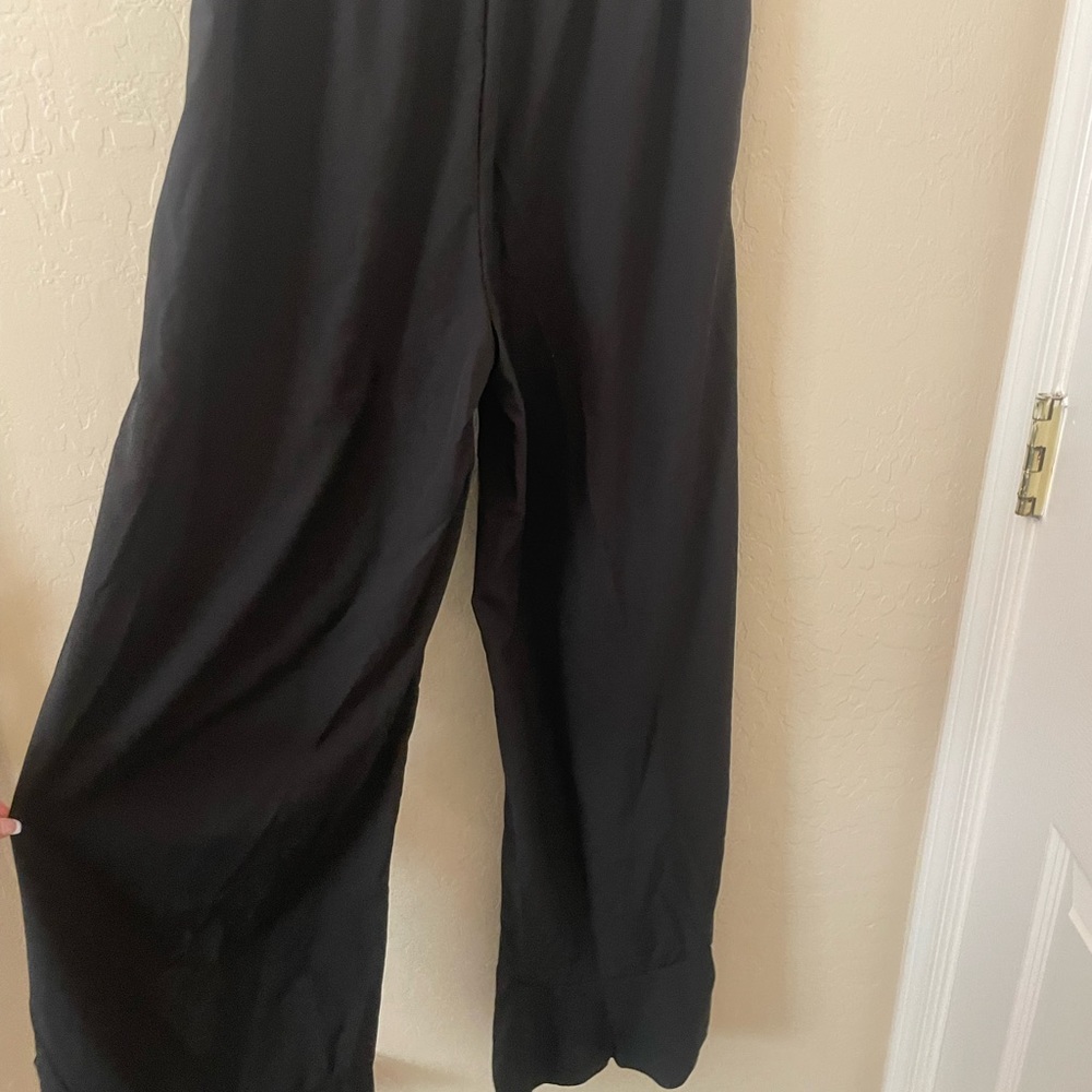 Black flowy pants